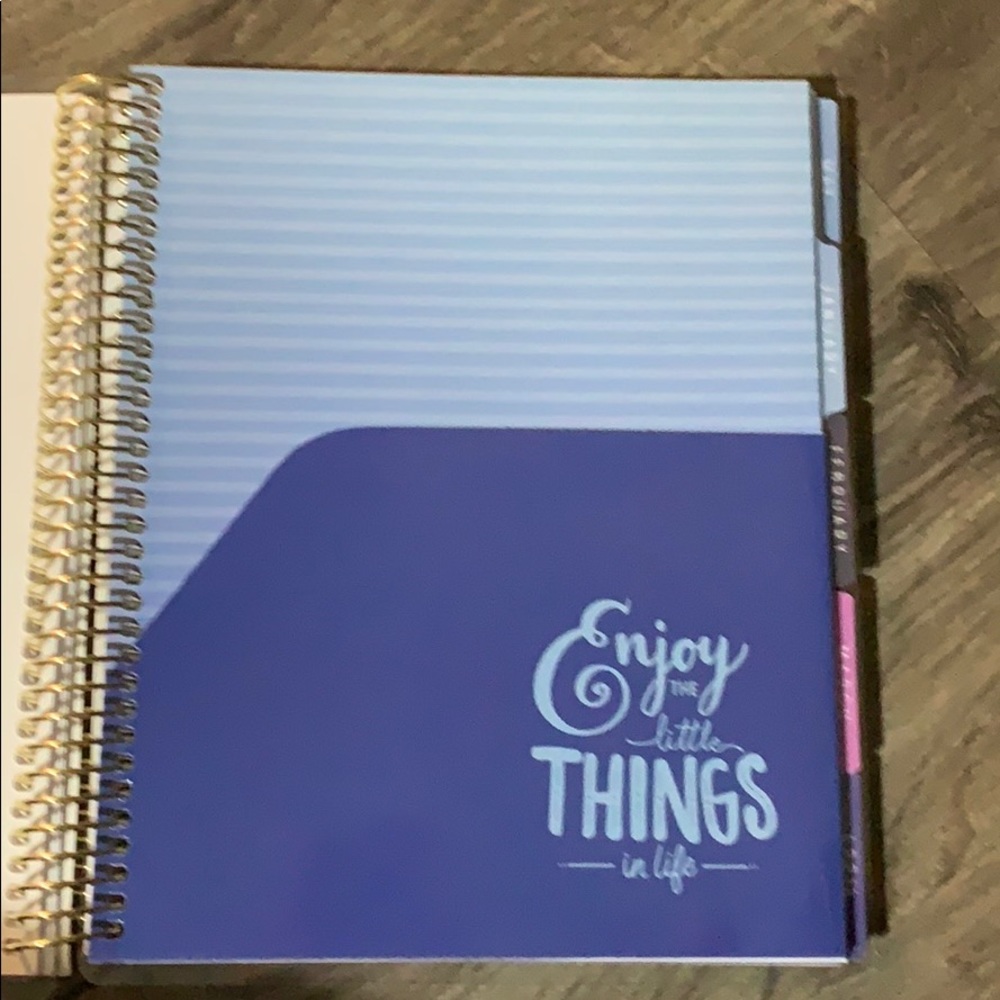 “Every Moment Matters" laminated spiral planner - Picture 7 of 8